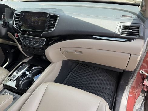 Used 2019 Honda Pilot Touring image 20