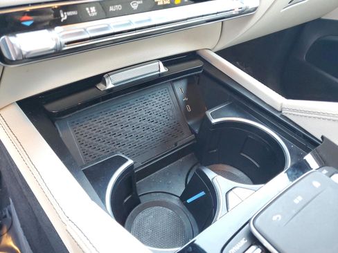 Used 2025 Mercedes-Benz GLE 350 4MATIC image 27