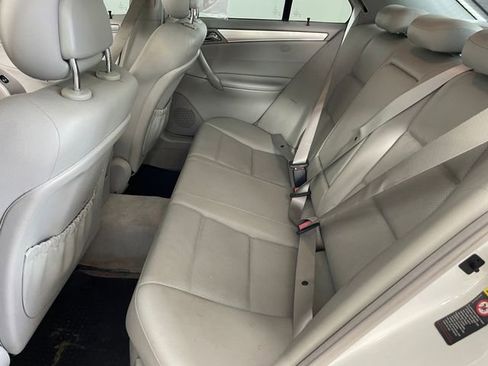 Used 2005 Mercedes-Benz C 230 Sedan image 12