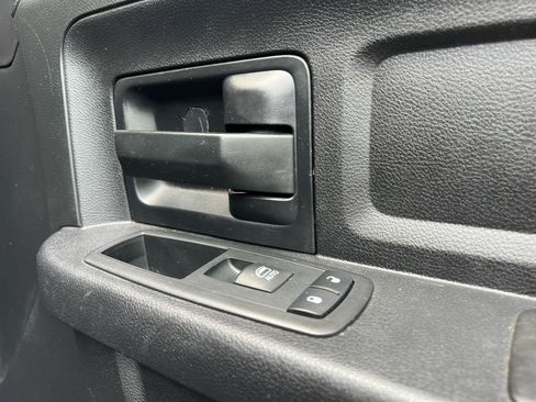 Used 2017 RAM 1500 Express AWD/4WD image 20