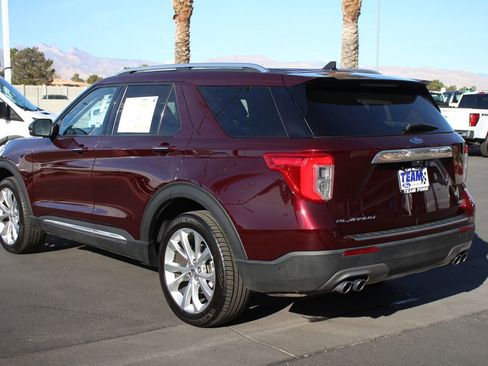 Certified 2022 Ford Explorer Platinum w/ Equipment Group 601A image 5