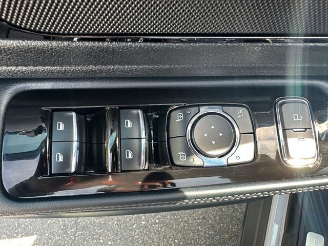Used 2025 Lincoln Aviator Reserve AWD/4WD image 12