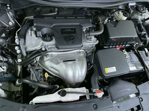 Used 2016 Toyota Camry XSE image 30