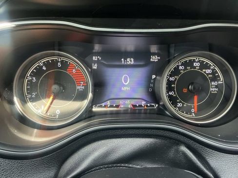 Used 2019 Jeep Cherokee Trailhawk AWD/4WD image 17