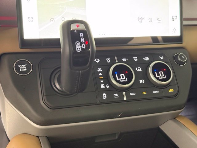New 2026 Land Rover Defender 130 V8 AWD/4WD image 25
