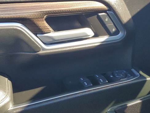 Used 2024 Chevrolet Silverado 2500 LT image 44