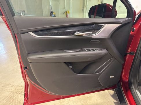 Used 2022 Cadillac XT5 Premium Luxury FWD image 34