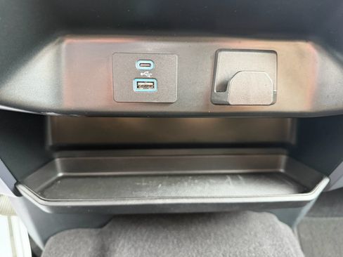 Used 2023 Ford F150 XLT AWD/4WD image 24