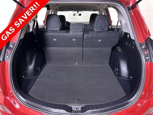 Used 2016 Toyota RAV4 LE image 27