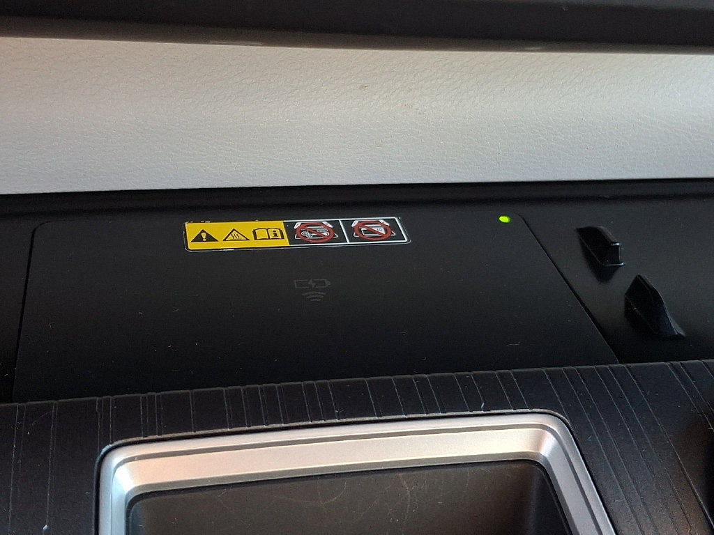 Certified 2026 Toyota Sienna XLE FWD image 33