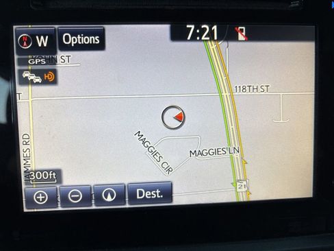 Used 2015 Toyota Sienna SE Premium image 5