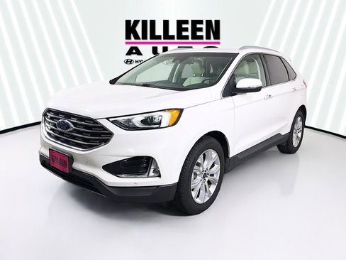 Used 2020 Ford Edge Titanium image 3