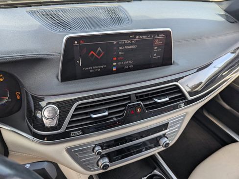 Used 2021 BMW 740i 740i w/ M Sport Package image 26