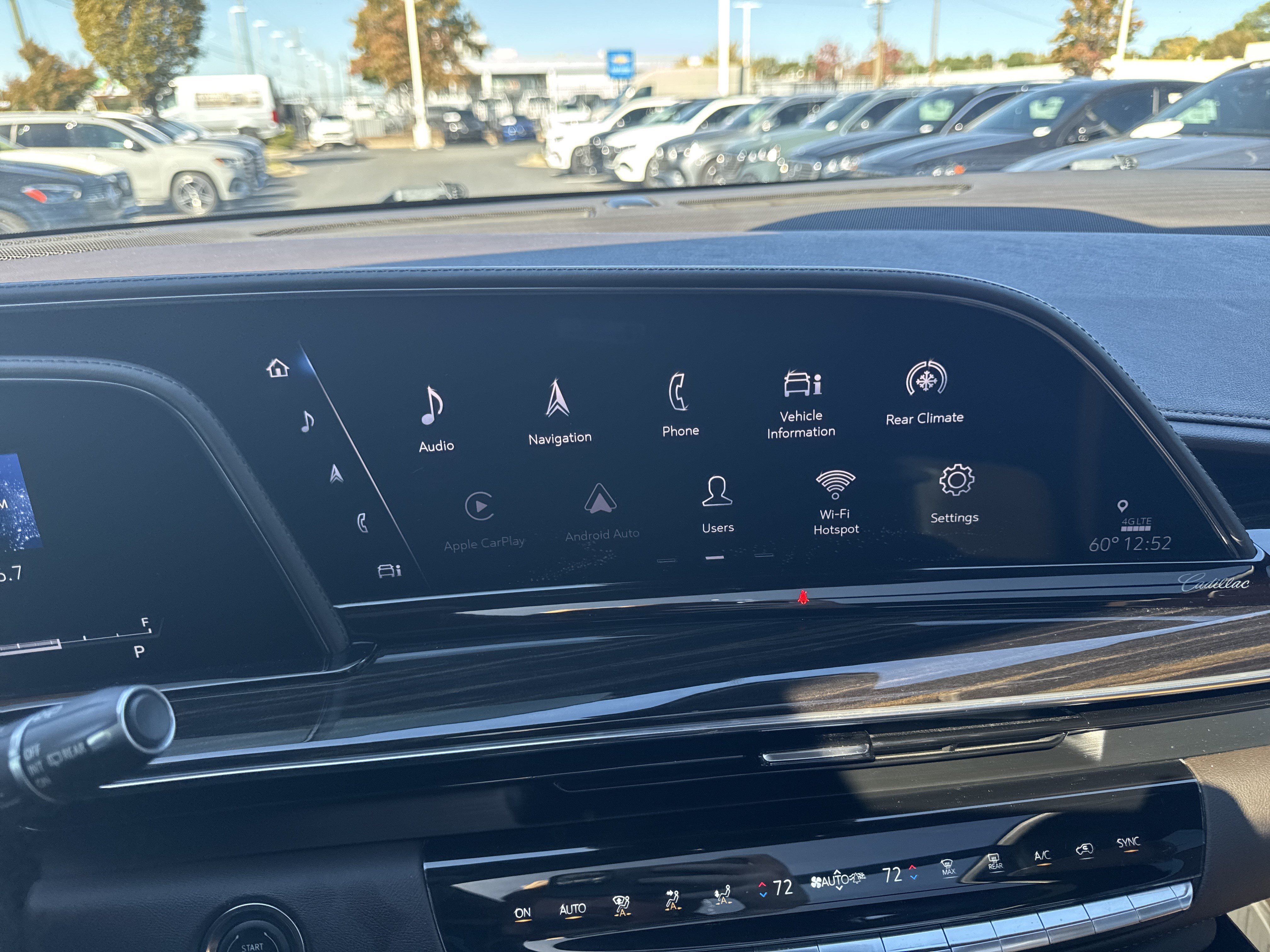 Used 2021 Cadillac Escalade Premium Luxury w/ Driver Assist Tech Package AWD/4WD image 29