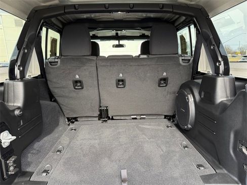 Used 2023 Jeep Wrangler Unlimited Sport image 17