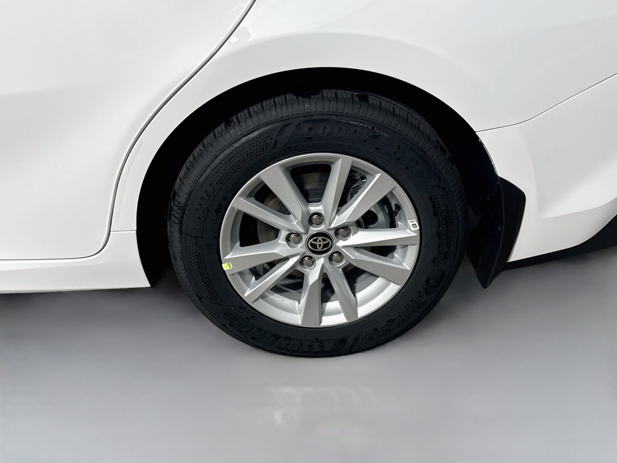 New 2026 Toyota Camry LE w/ Convenience Package AWD/4WD image 29
