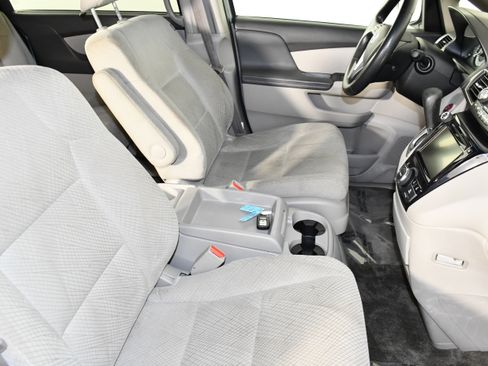 Used 2014 Honda Odyssey EX image 41
