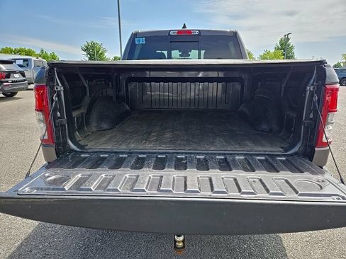 Used 2022 RAM 1500 Big Horn AWD/4WD image 14