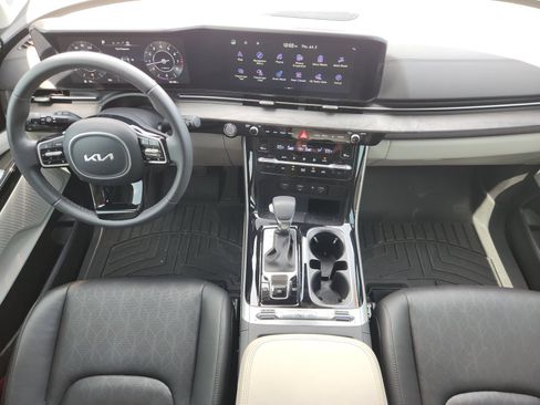 Used 2024 Kia Carnival SX FWD image 27