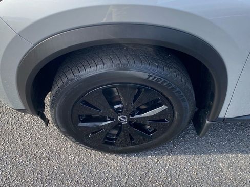 Used 2023 Nissan Rogue SV image 20