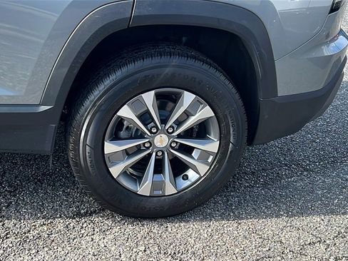 New 2026 Chevrolet Equinox LT image 9