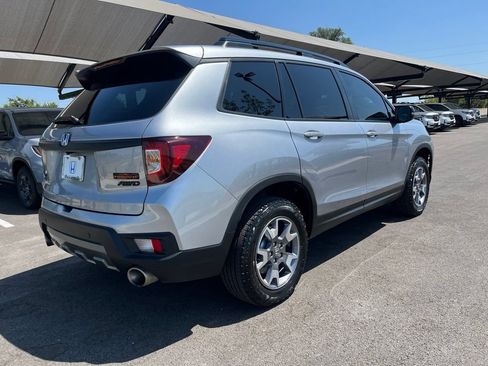 Certified 2023 Honda Passport TrailSport image 4
