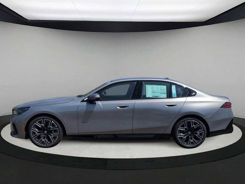 New 2026 BMW i5 eDrive40 w/ M Sport Package image 5