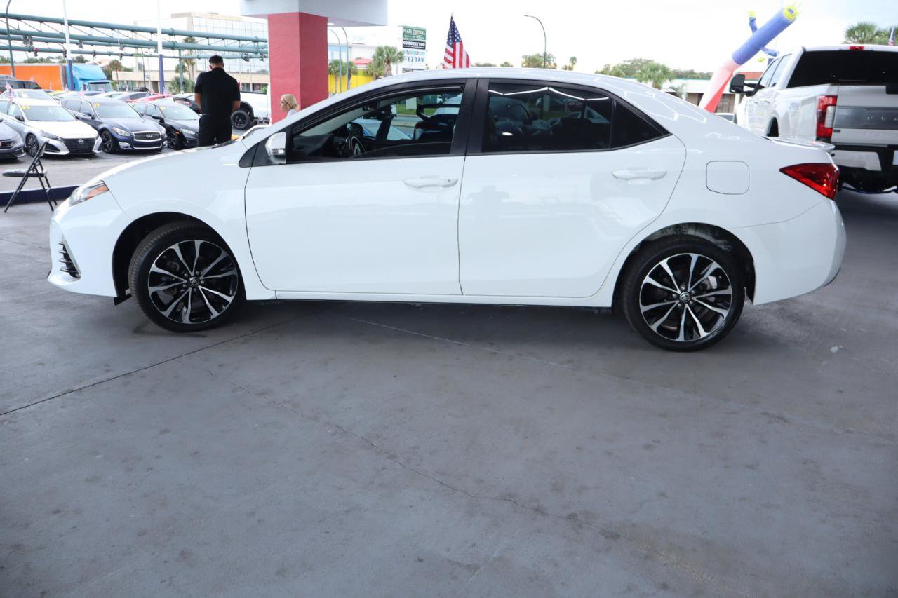 Used 2018 Toyota Corolla SE FWD image 10