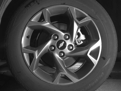 Used 2025 Chevrolet Trax LT FWD image 14
