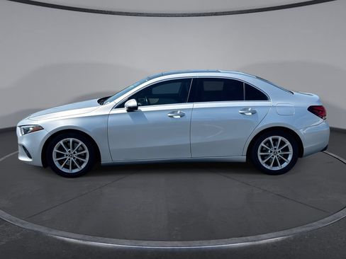 Used 2021 Mercedes-Benz A 220 image 5