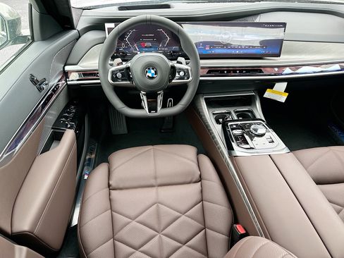 New 2026 BMW 740i w/ Premium Package RWD image 17