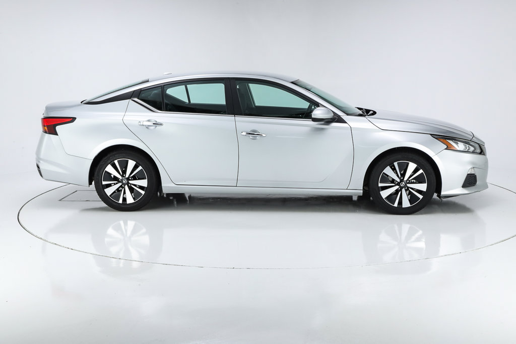 Used 2022 Nissan Altima 2.5 SV FWD image 47