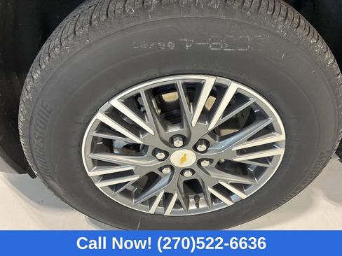 Used 2026 Chevrolet Traverse LT image 9