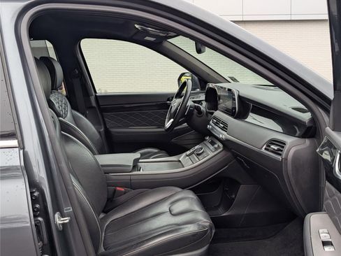 Used 2022 Hyundai Palisade Calligraphy image 10