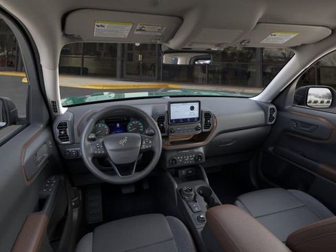 New 2024 Ford Bronco Sport Outer Banks image 9