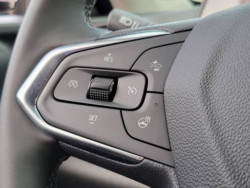 New 2026 Chevrolet Trax LT w/ LT Convenience Package FWD image 15