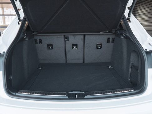 New 2026 Porsche Macan image 35