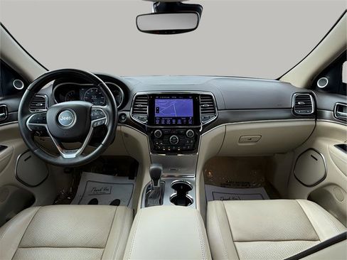 Used 2019 Jeep Grand Cherokee Overland image 26