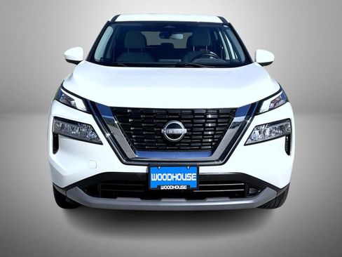 Used 2023 Nissan Rogue SV AWD/4WD image 2