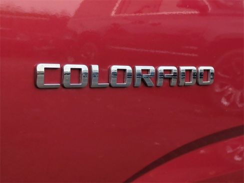 Used 2015 Chevrolet Colorado Z71 w/ Trail Boss Edition image 30