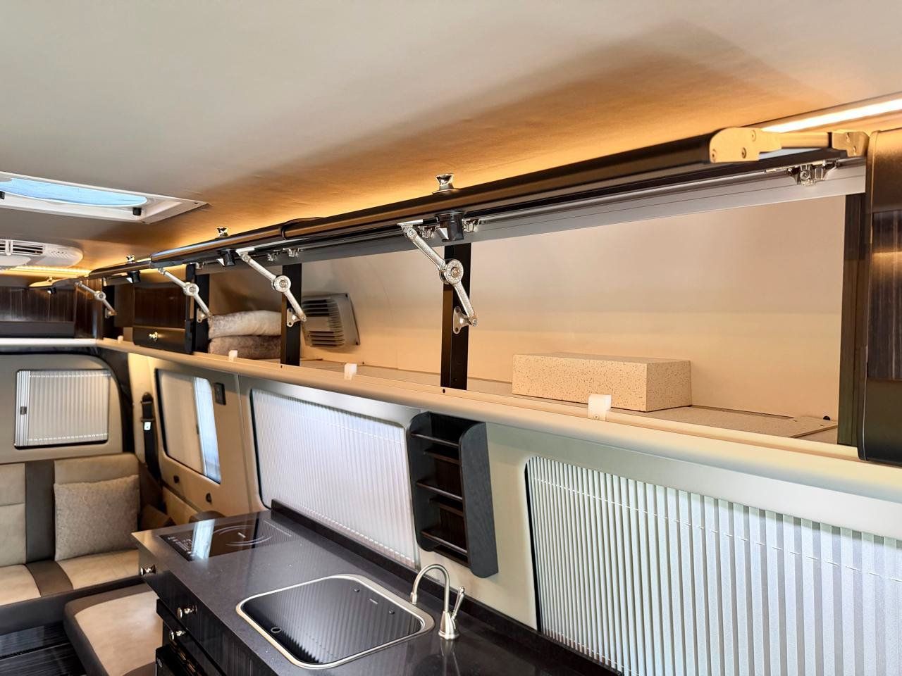 Used 2017 Mercedes-Benz Sprinter 3500 image 81