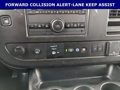 Used 2020 Chevrolet Express 3500 LT w/ LT Preferred Equipment Group image 12