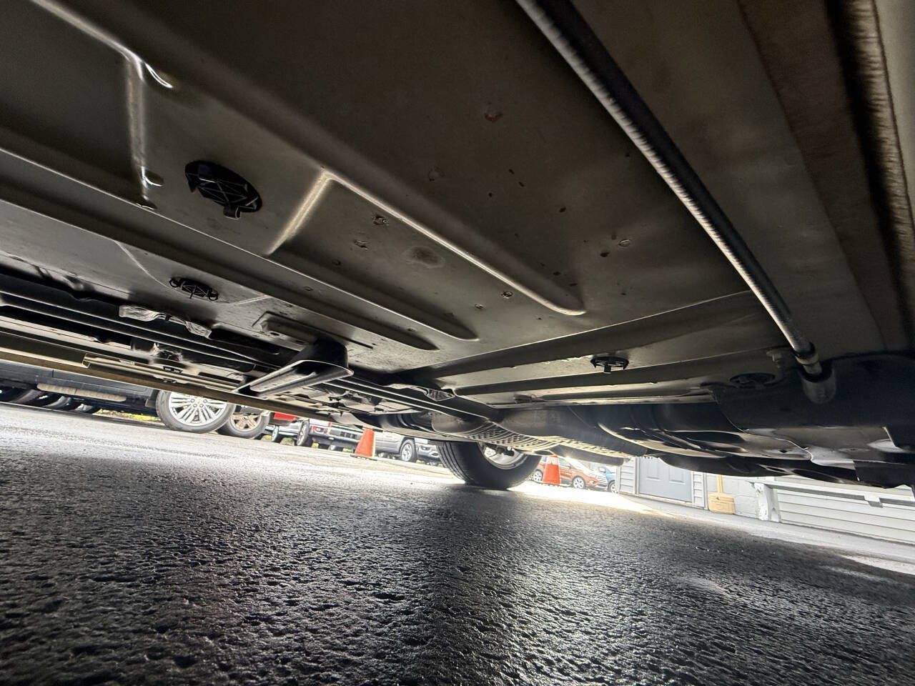 Used 2005 Chrysler 300 C w/ Sound Group II RWD image 38