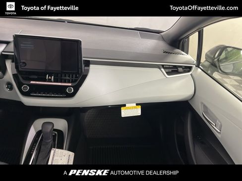 Used 2026 Toyota Corolla SE image 17