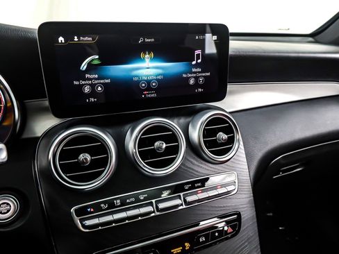 Used 2022 Mercedes-Benz GLC 300 image 20