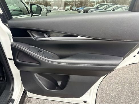 Certified 2025 INFINITI QX60 Pure image 33