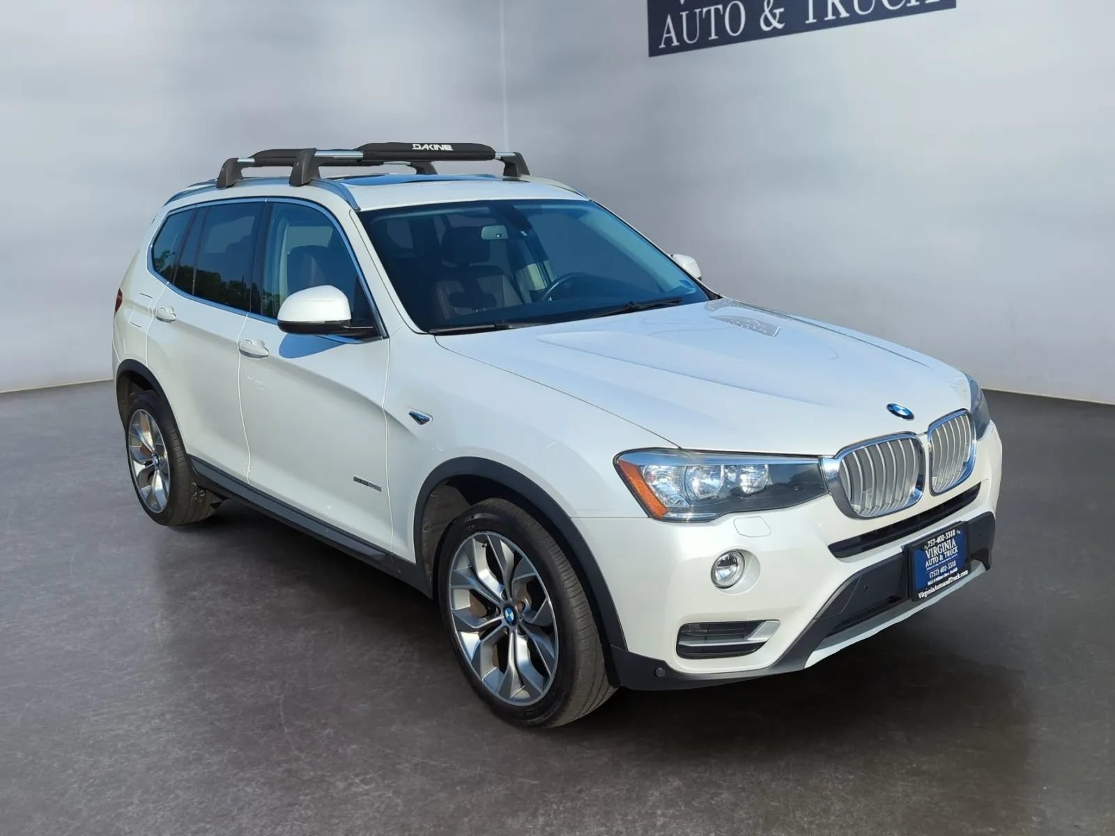 Used 2017 BMW X3 sDrive28i RWD image 6