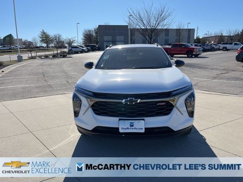 New 2026 Chevrolet Trax RS w/ Sunroof Package image 3