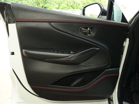 Used 2021 Aston Martin DBX AWD/4WD image 24