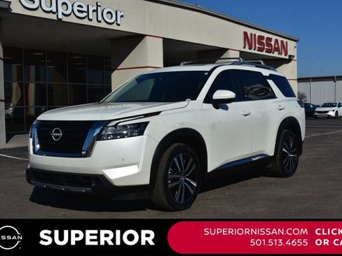 Used 2024 Nissan Pathfinder Platinum w/ Cargo Package image 1